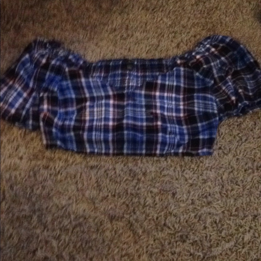 Short sleeve crop top